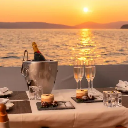 Holiday home Private Yacht - Princess 72 Fly Split